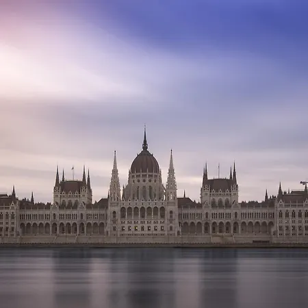 Four Seasons * Budapest