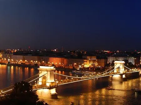 Apartment Four Seasons Budapest